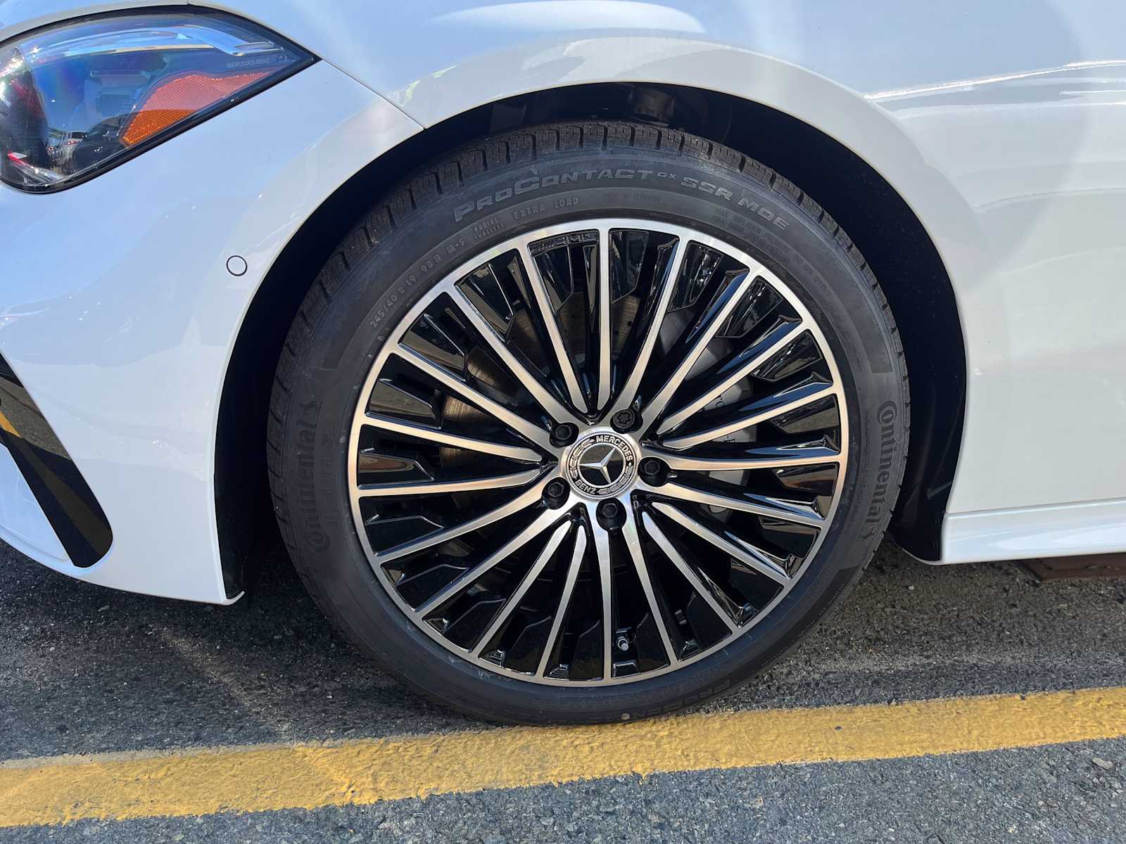 new 2025 Mercedes-Benz CLE 300 car