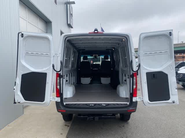 new 2023 Mercedes-Benz Sprinter car