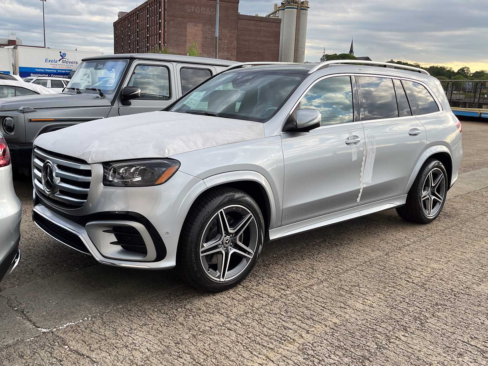 new 2025 Mercedes-Benz GLS 450 car