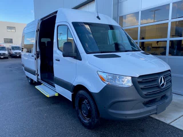 new 2025 Mercedes-Benz Sprinter car