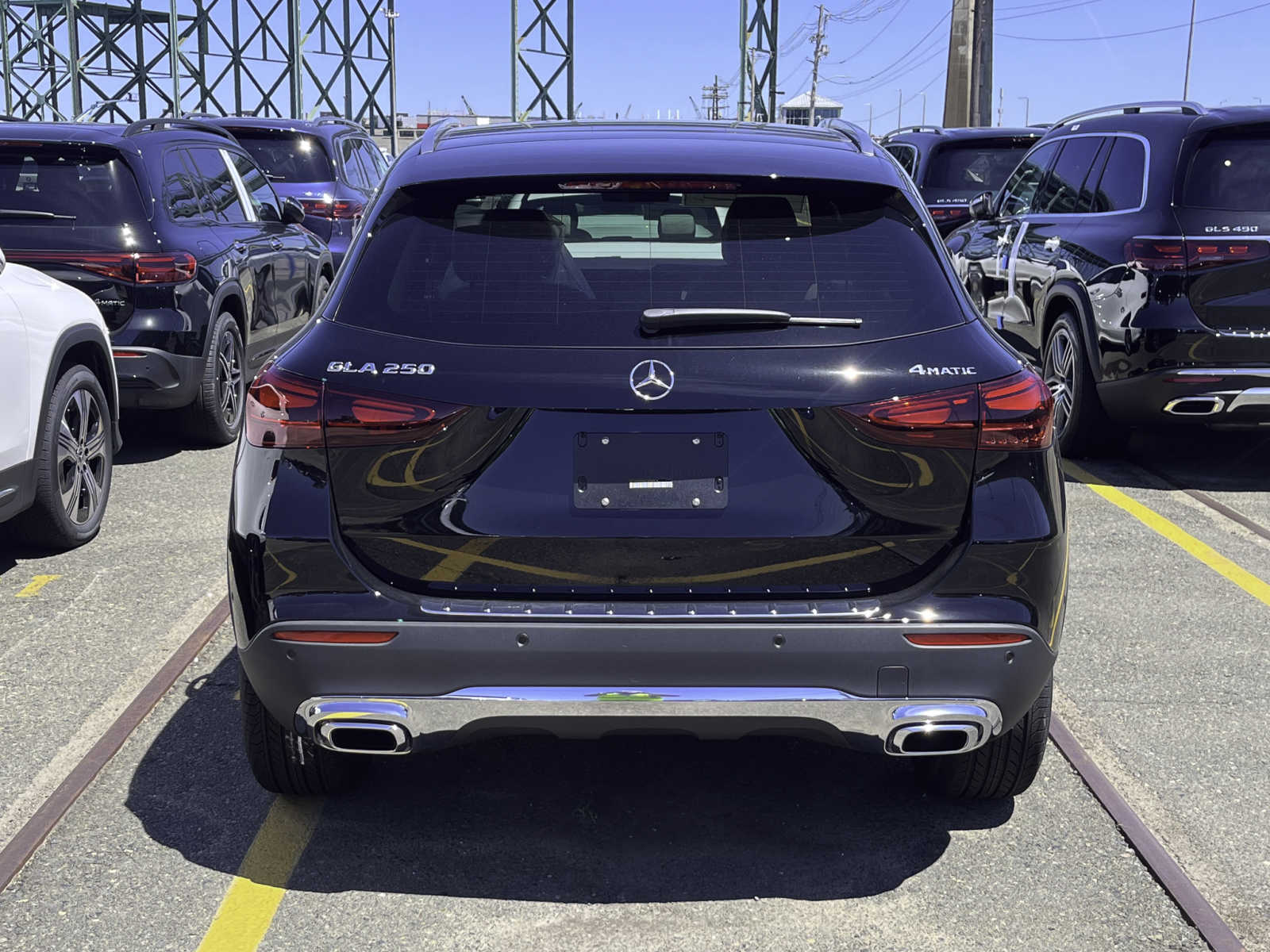 new 2025 Mercedes-Benz GLA 250 car