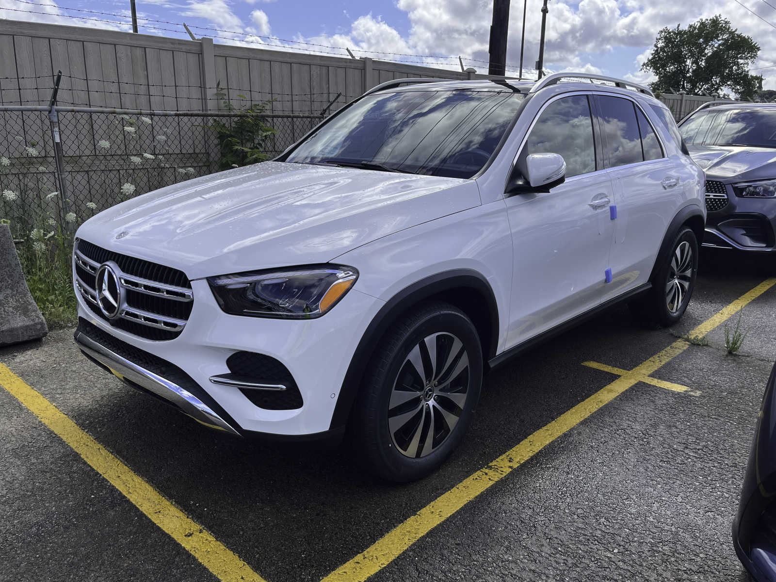 new 2024 Mercedes-Benz GLE 350 car