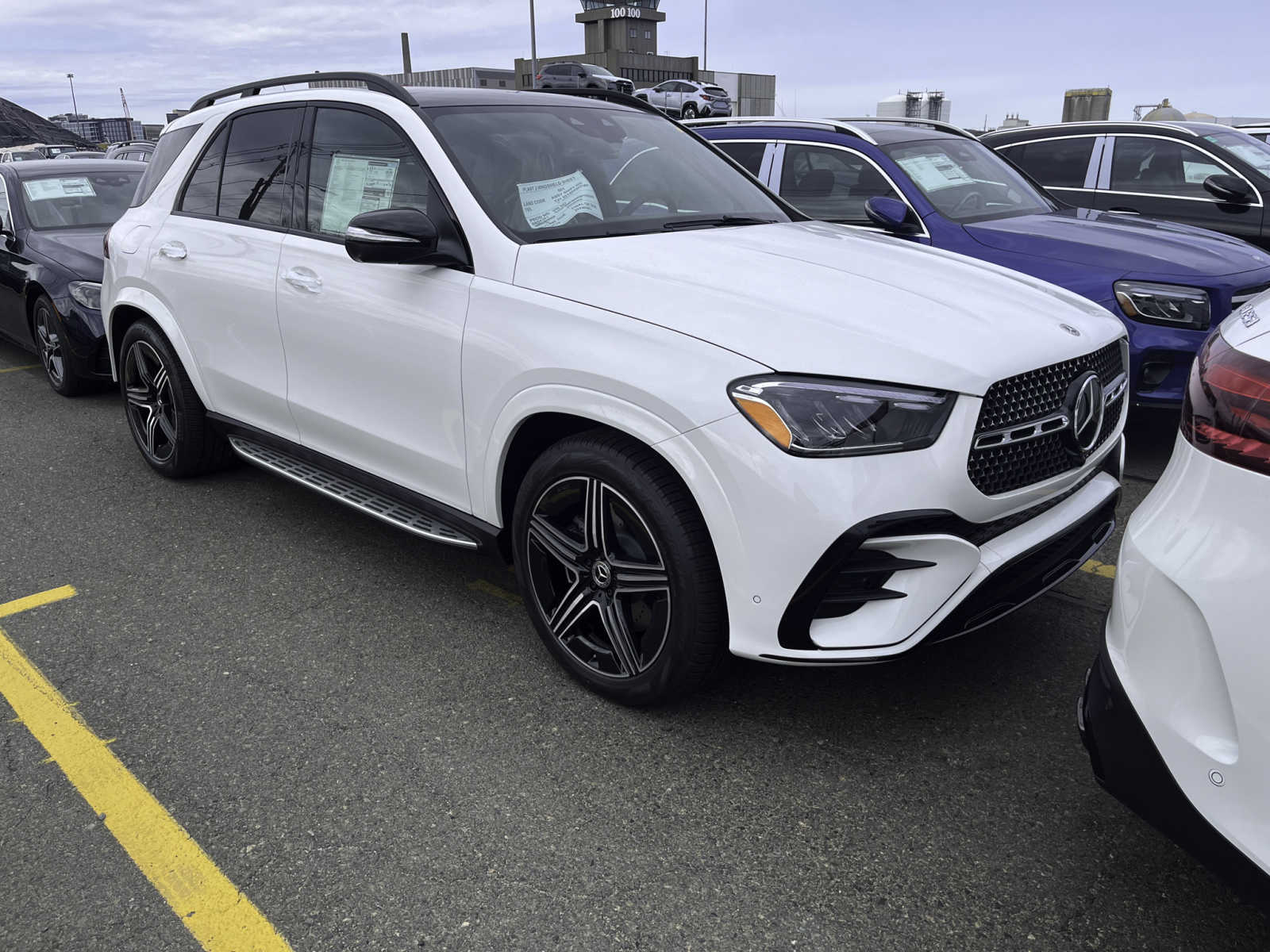 new 2024 Mercedes-Benz GLE 580 car