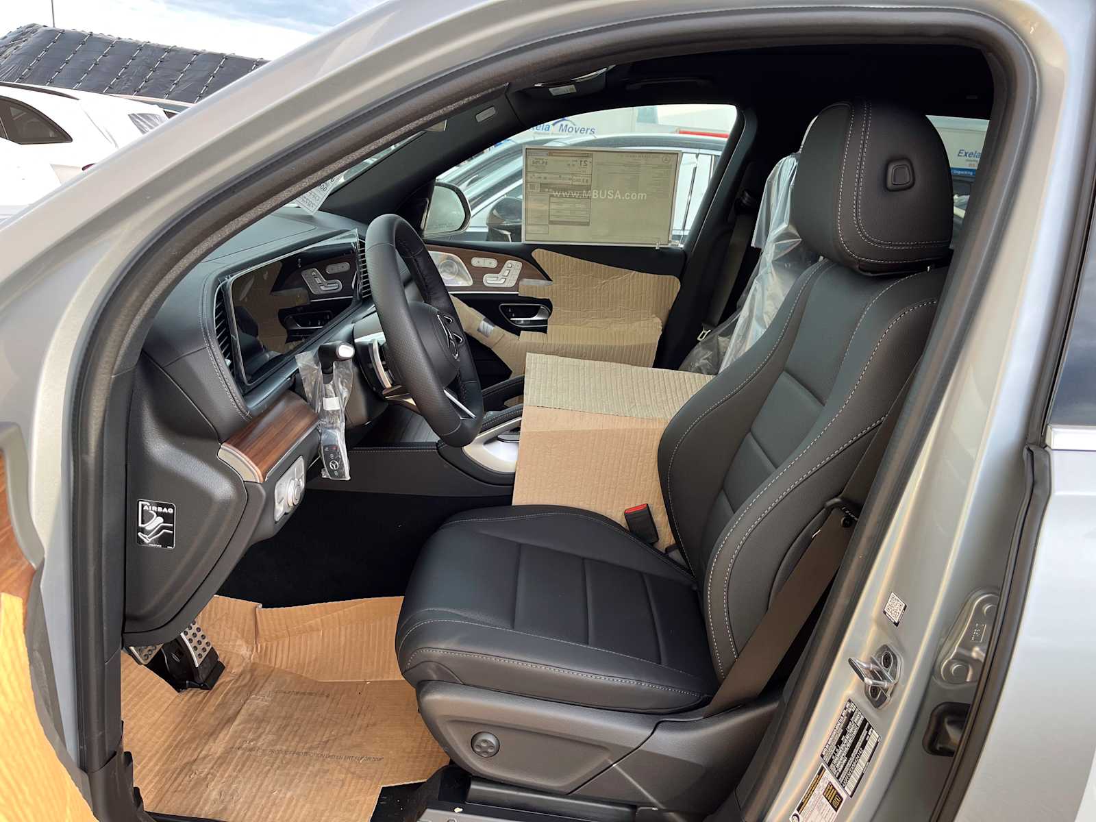new 2025 Mercedes-Benz GLS 450 car