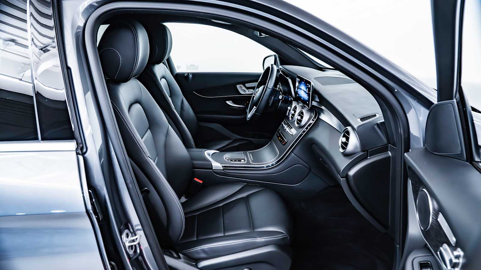 used 2022 Mercedes-Benz GLC 300 car, priced at $34,998