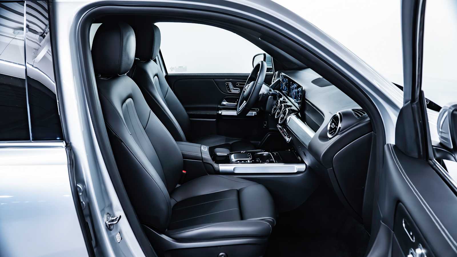 used 2022 Mercedes-Benz GLB 250 car, priced at $34,798