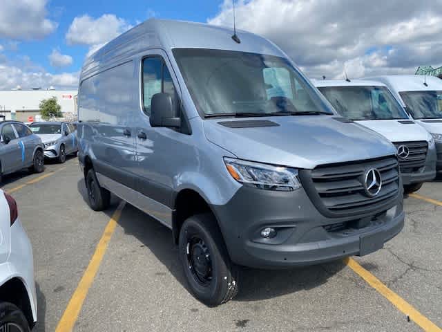 new 2025 Mercedes-Benz Sprinter car