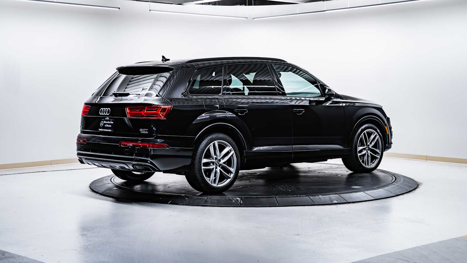 used 2018 Audi Q7 car, priced at $20,430