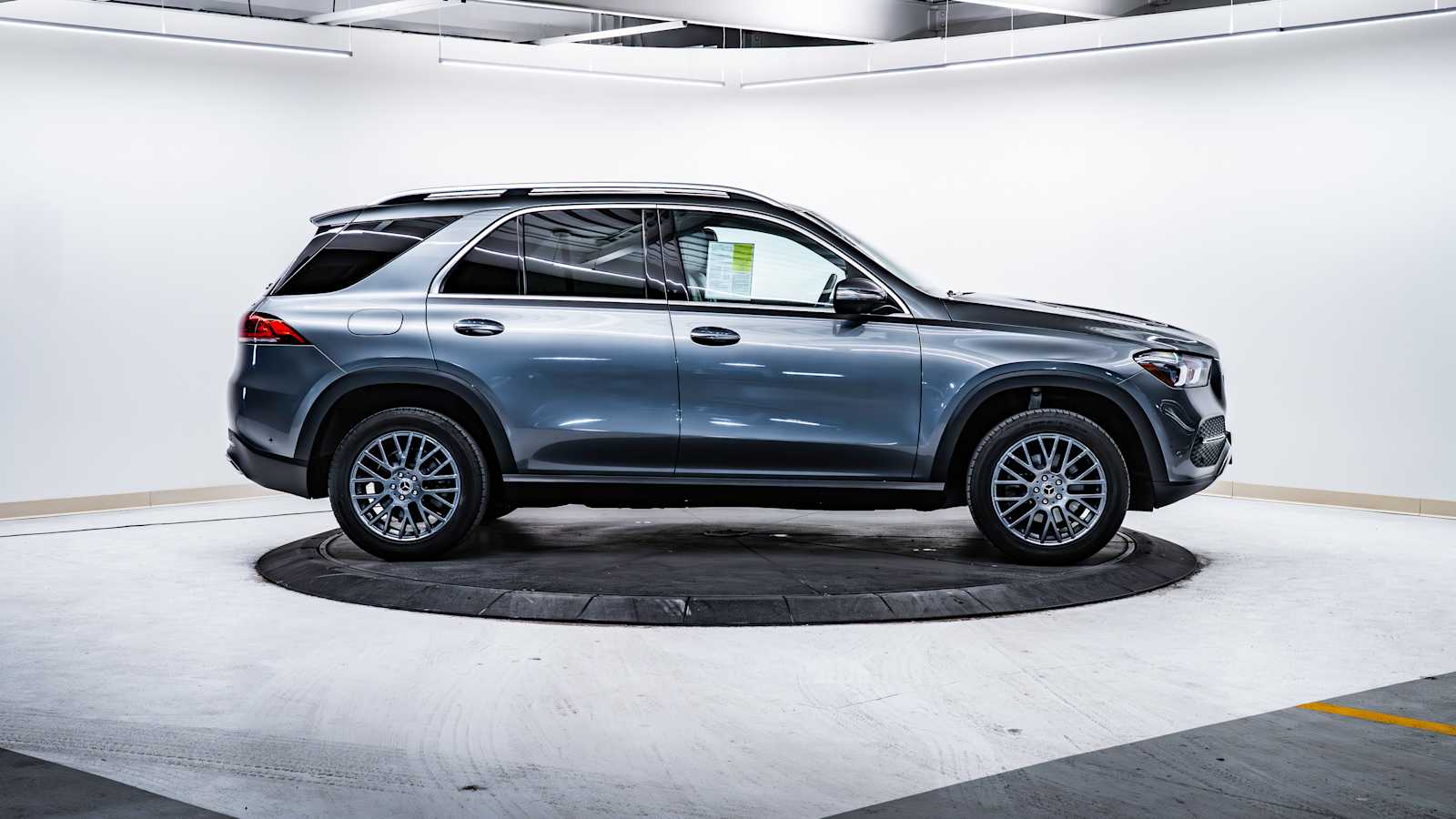 used 2021 Mercedes-Benz GLE 350 car, priced at $37,898
