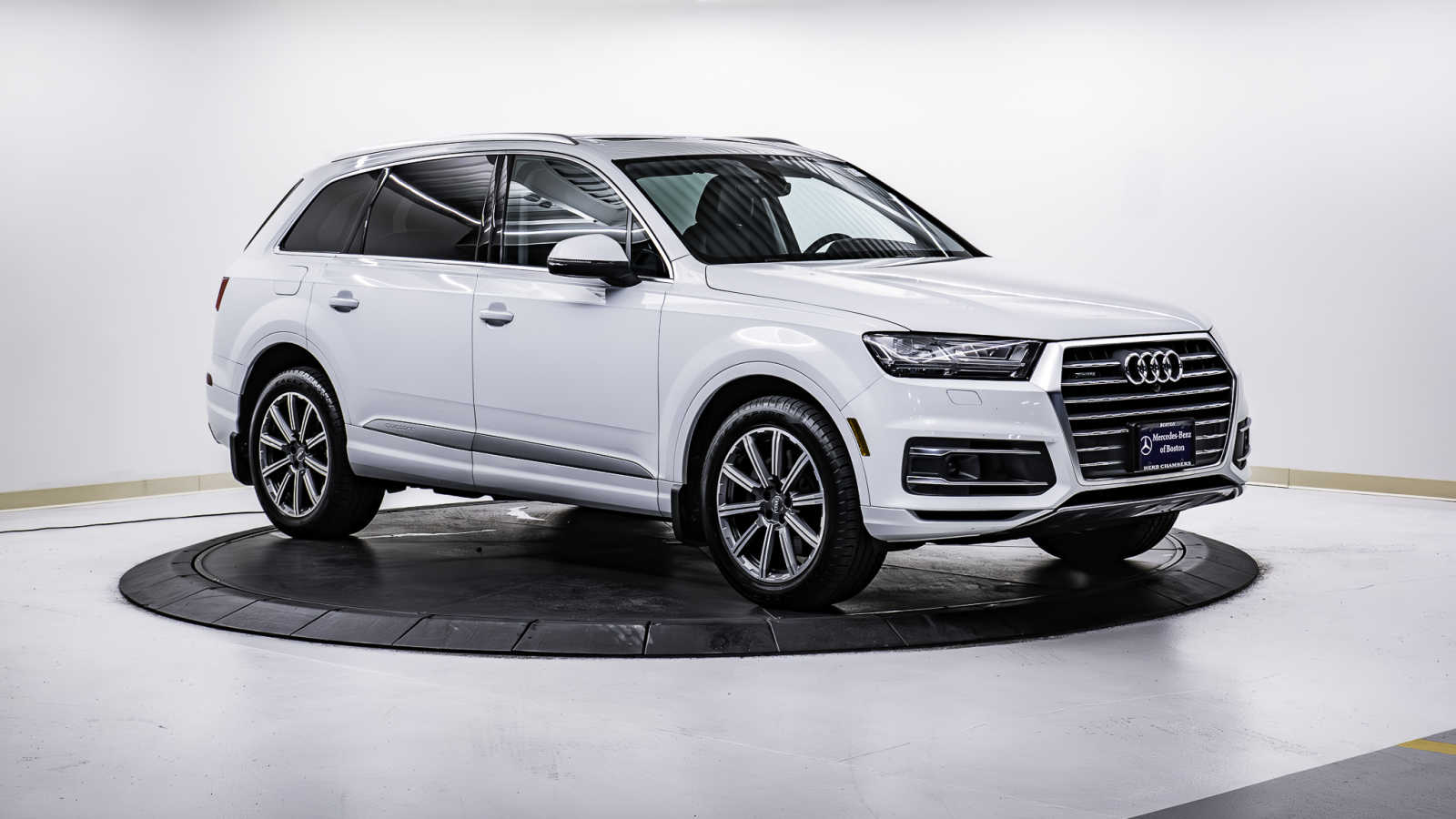 used 2018 Audi Q7 car, priced at $22,498