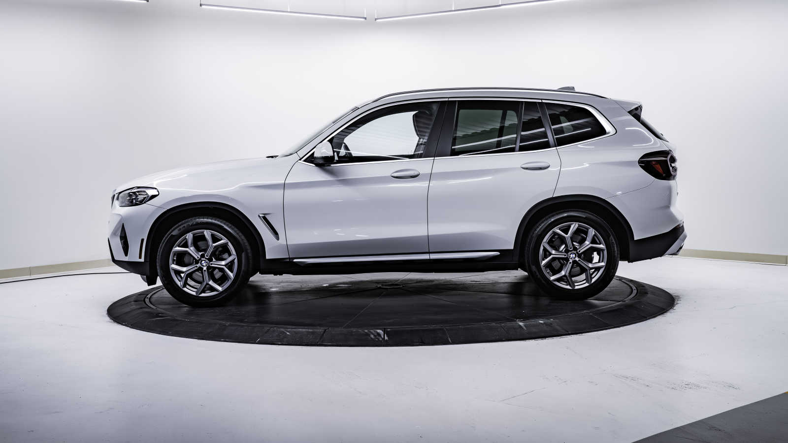 used 2022 BMW X3 car, priced at $39,998