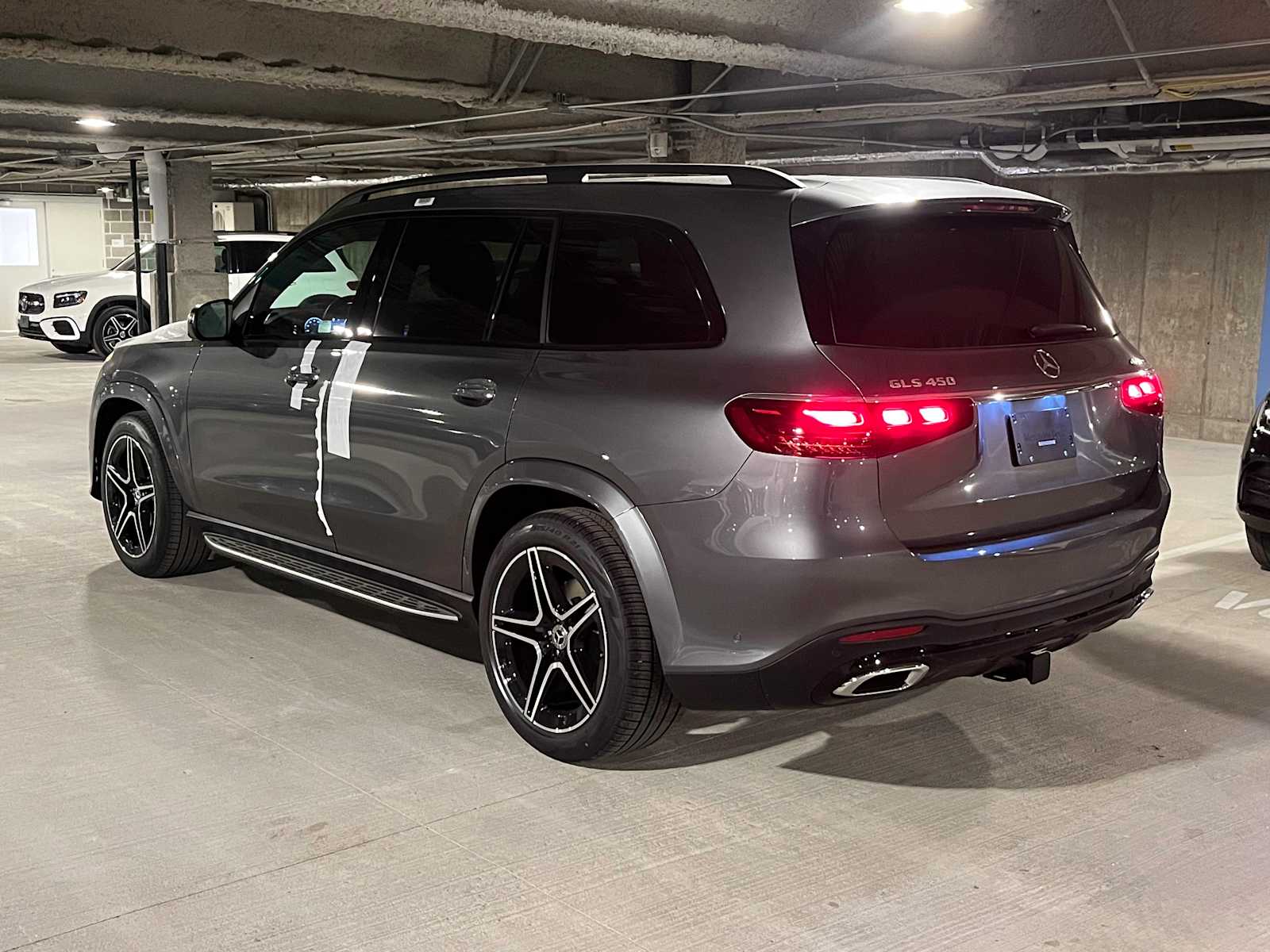 new 2025 Mercedes-Benz GLS 450 car