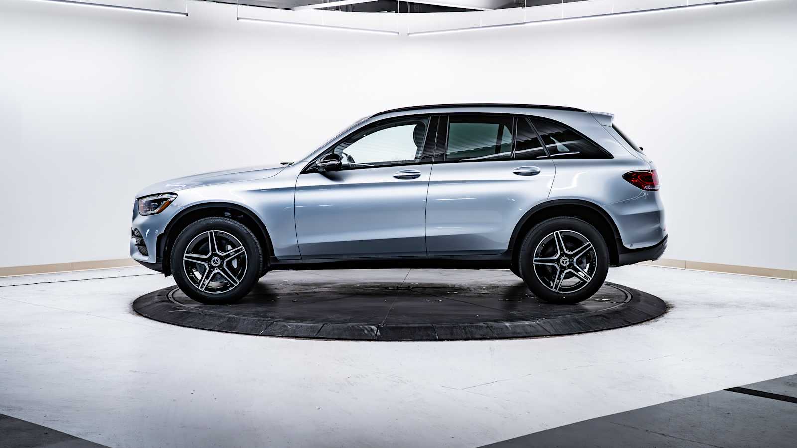 used 2022 Mercedes-Benz GLC 300 car, priced at $37,498