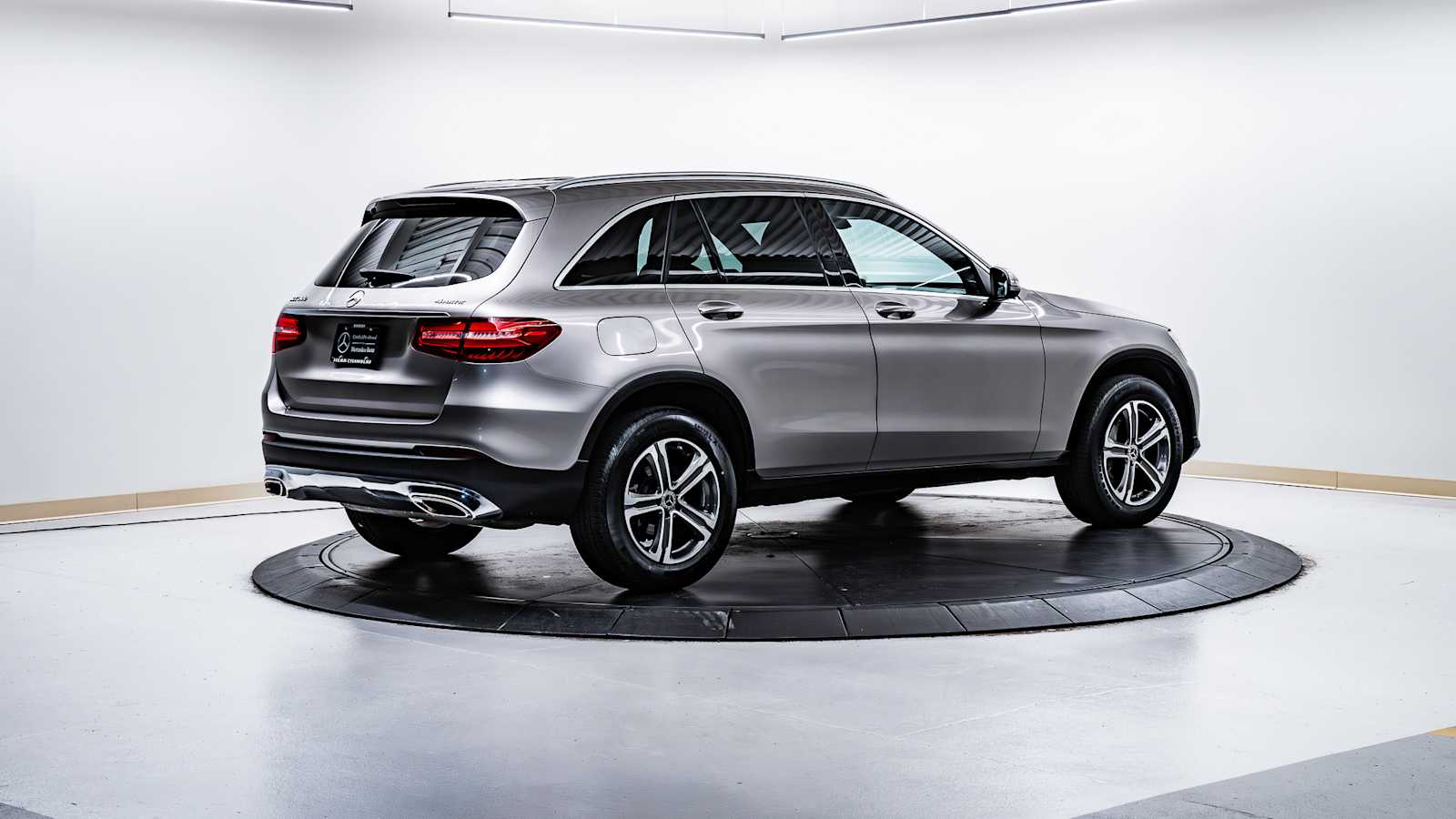 used 2019 Mercedes-Benz GLC 300 car, priced at $26,998