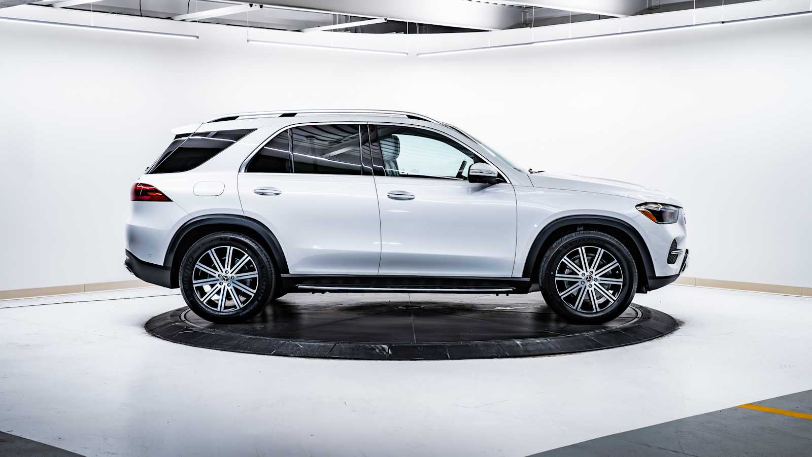 used 2024 Mercedes-Benz GLE 350 car, priced at $64,498