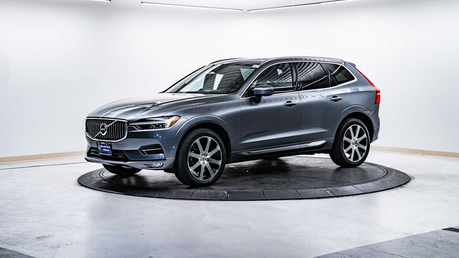 used 2021 Volvo XC60 car, priced at $27,998