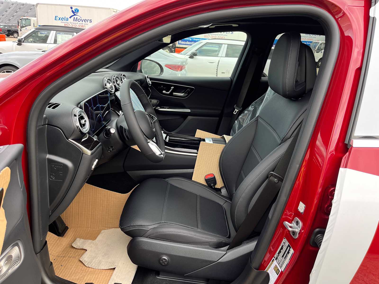 new 2025 Mercedes-Benz GLC 300 car