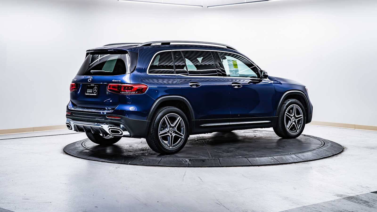 used 2020 Mercedes-Benz GLB 250 car, priced at $28,998