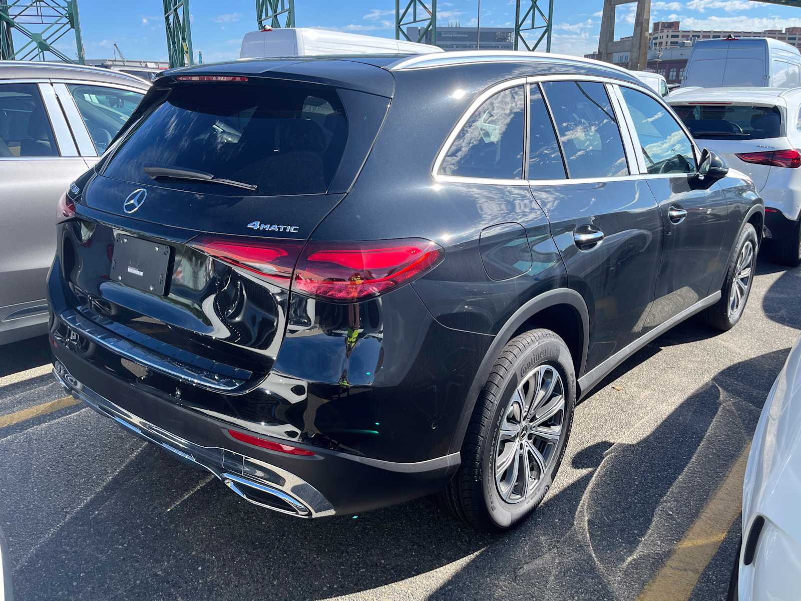 new 2025 Mercedes-Benz GLC 300 car