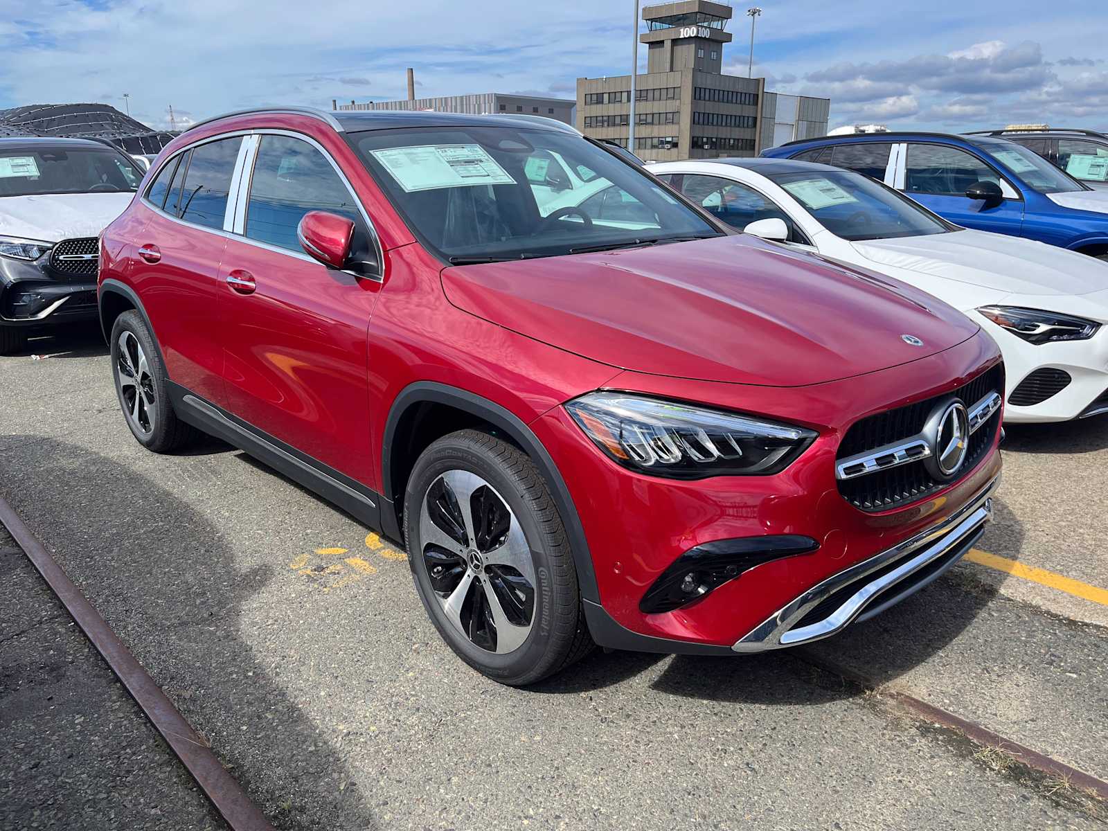 new 2025 Mercedes-Benz GLA 250 car