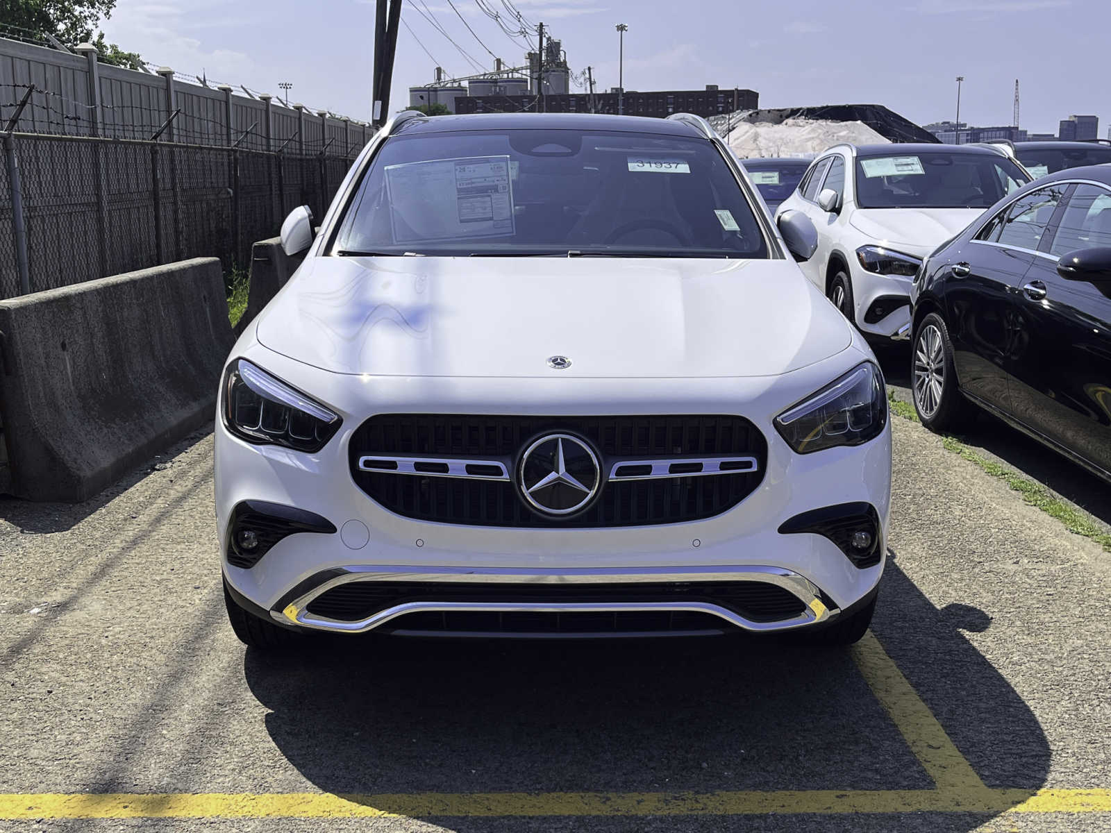 new 2025 Mercedes-Benz GLA 250 car