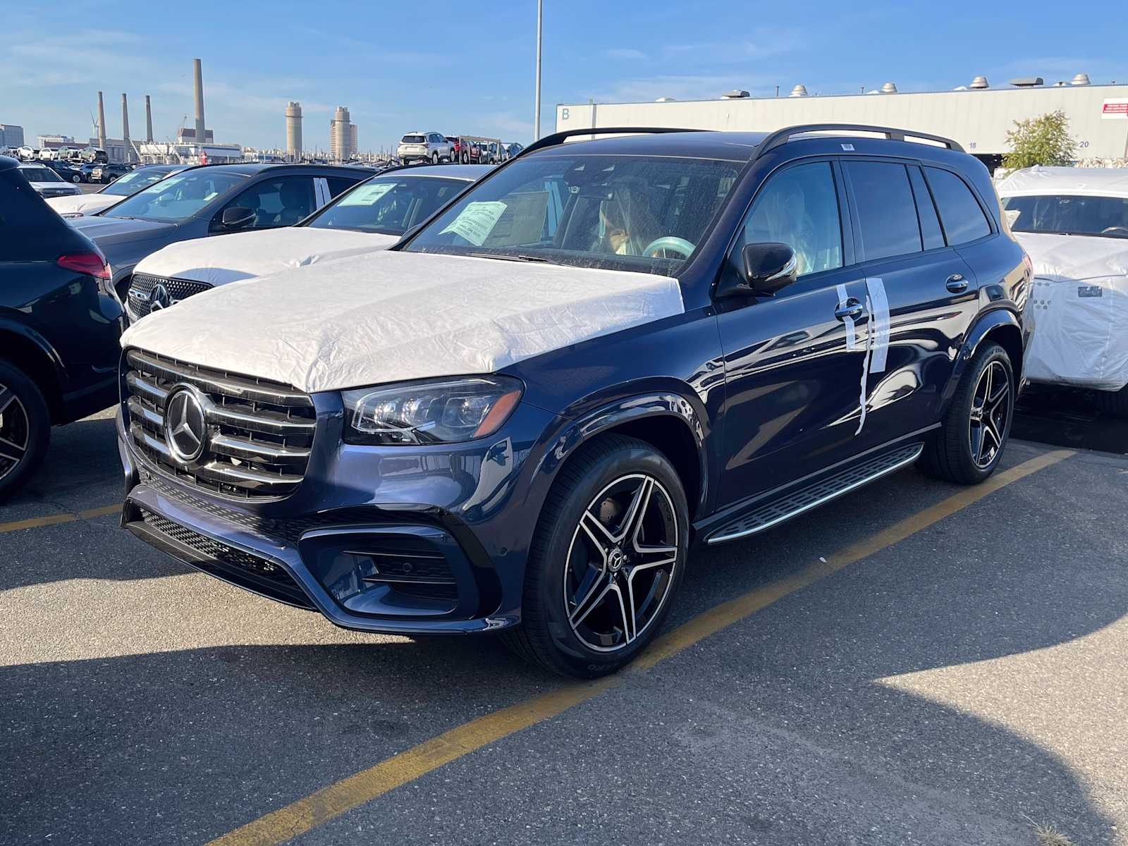 new 2025 Mercedes-Benz GLS 450 car