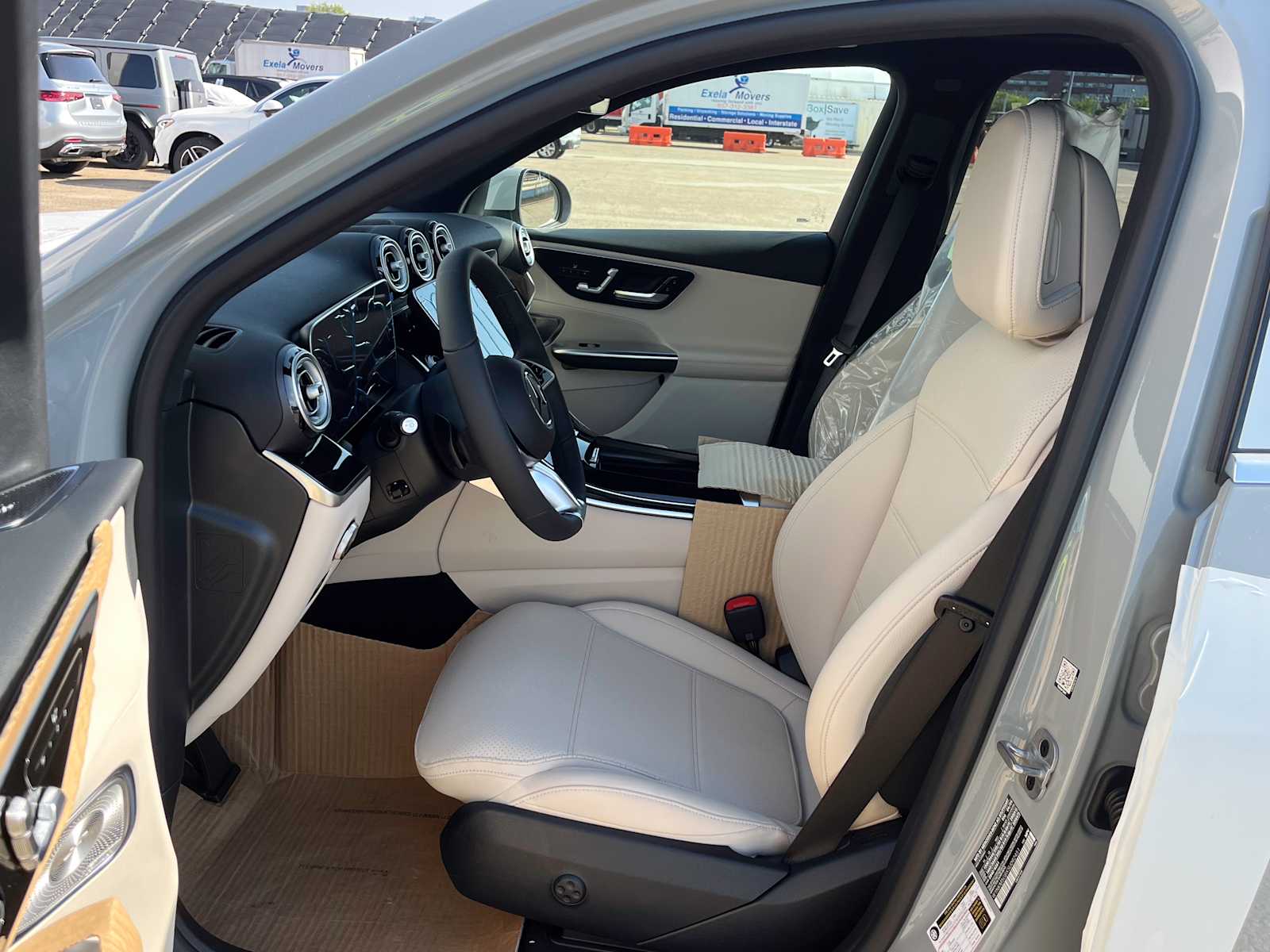new 2025 Mercedes-Benz GLC 350e Plug-In Hybrid car