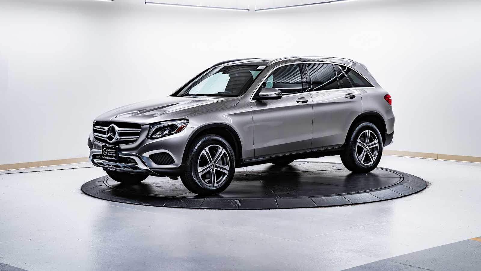 used 2019 Mercedes-Benz GLC 300 car, priced at $26,998