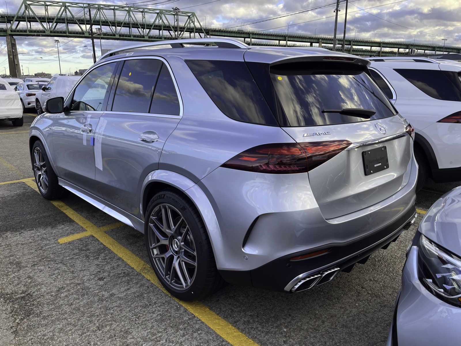 new 2024 Mercedes-Benz AMG GLE 63 car