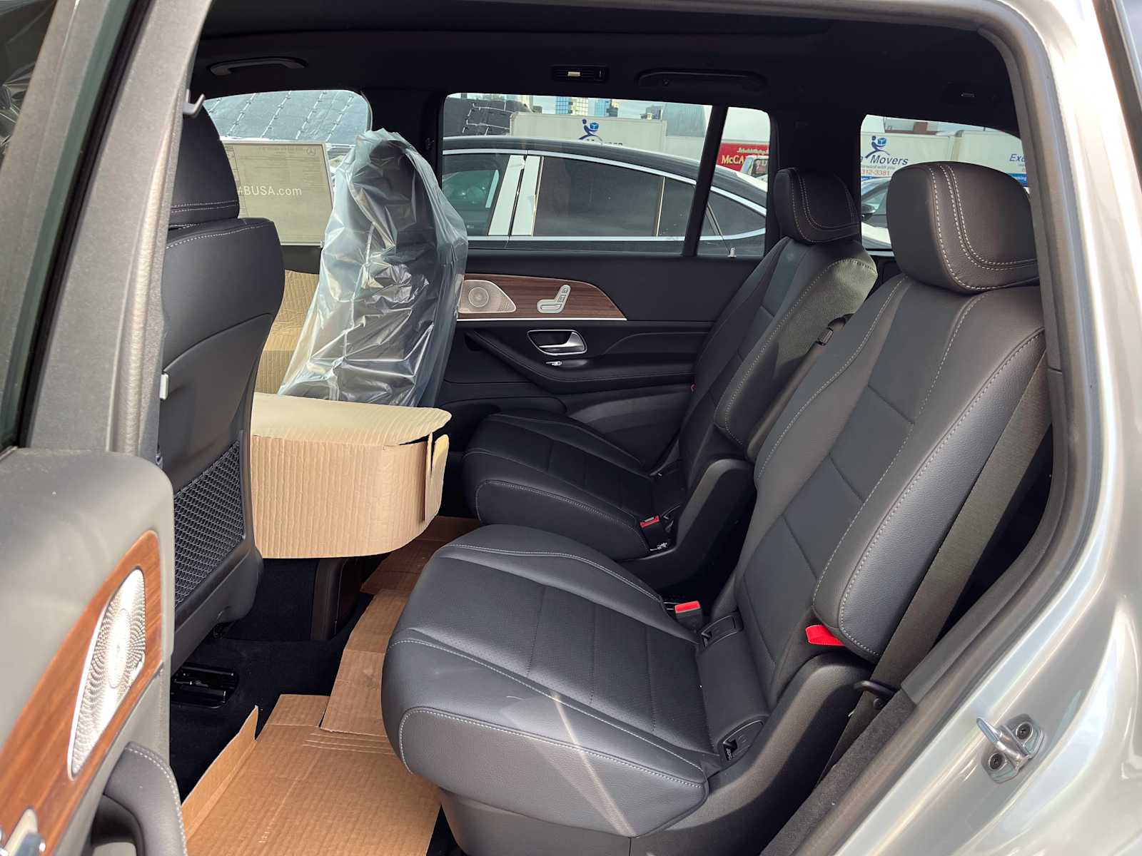 new 2025 Mercedes-Benz GLS 450 car