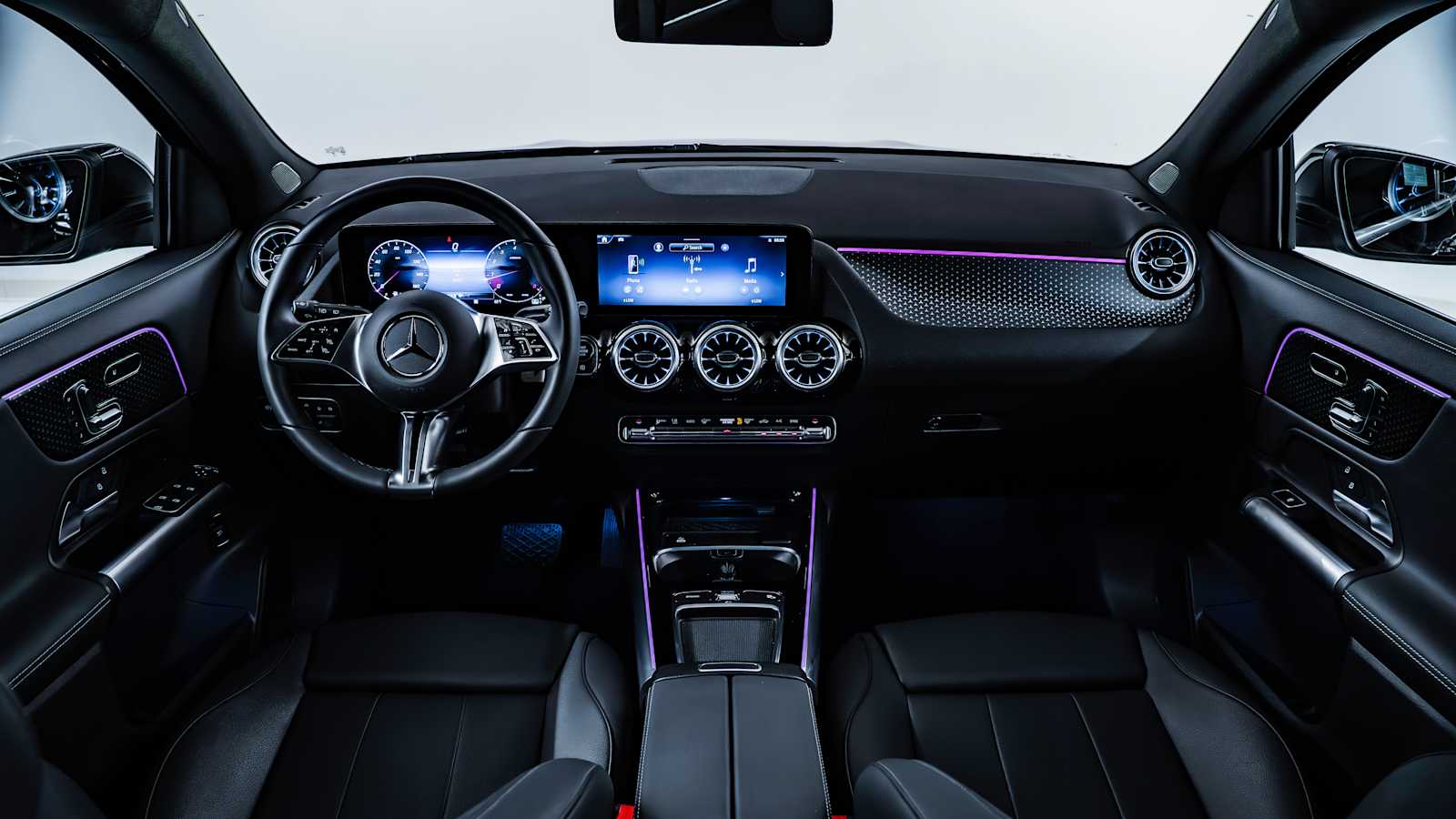used 2025 Mercedes-Benz GLA 250 car, priced at $43,498