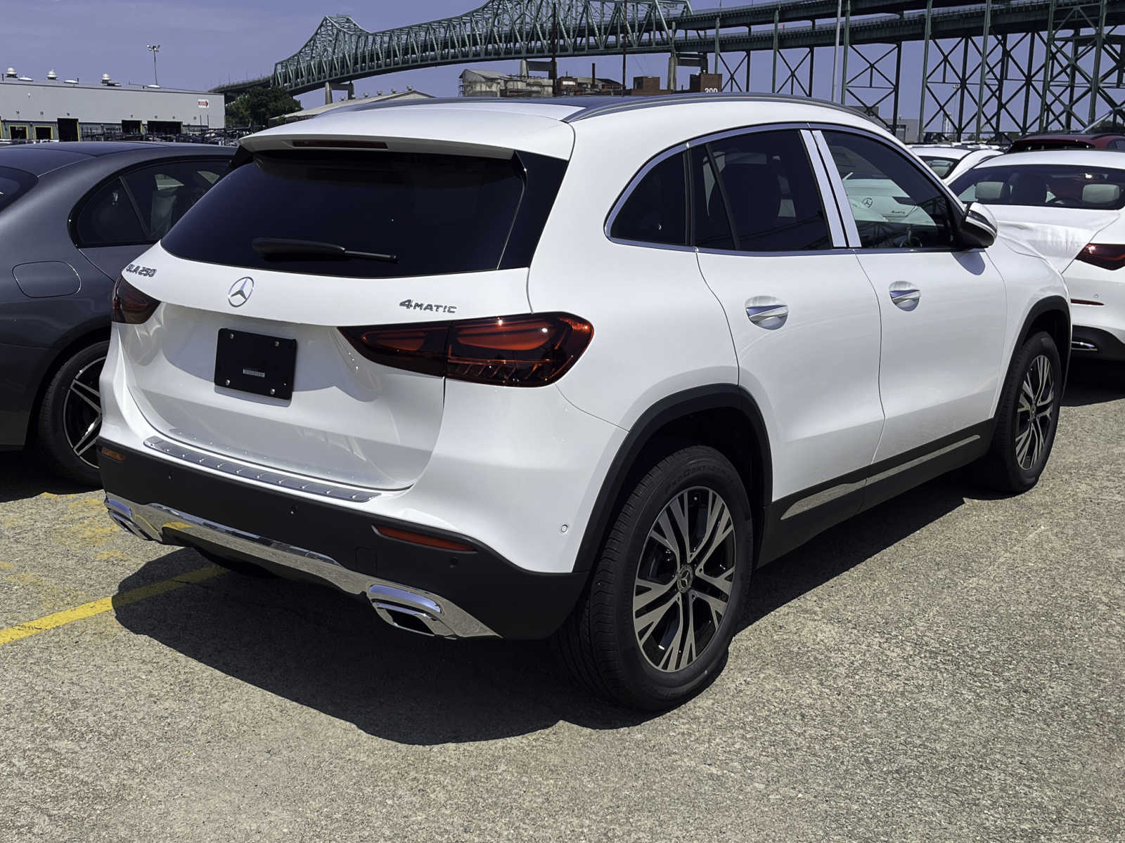 new 2025 Mercedes-Benz GLA 250 car