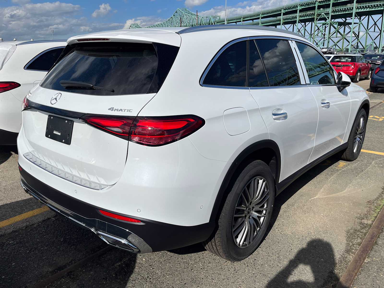 new 2025 Mercedes-Benz GLC 300 car