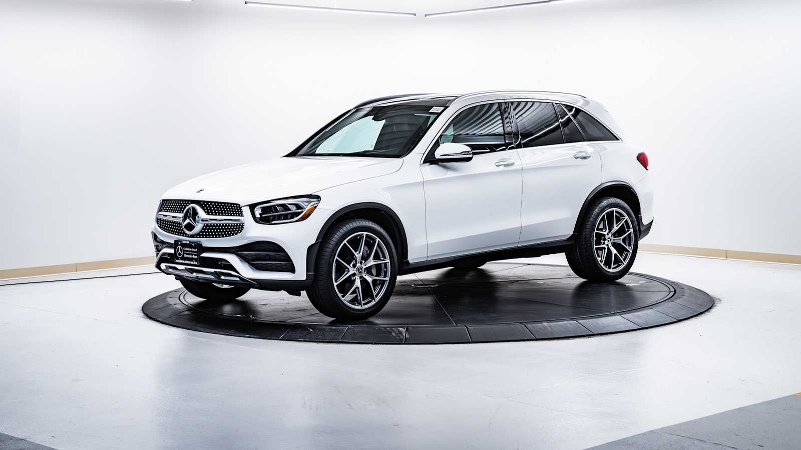 used 2020 Mercedes-Benz GLC 300 car, priced at $30,998