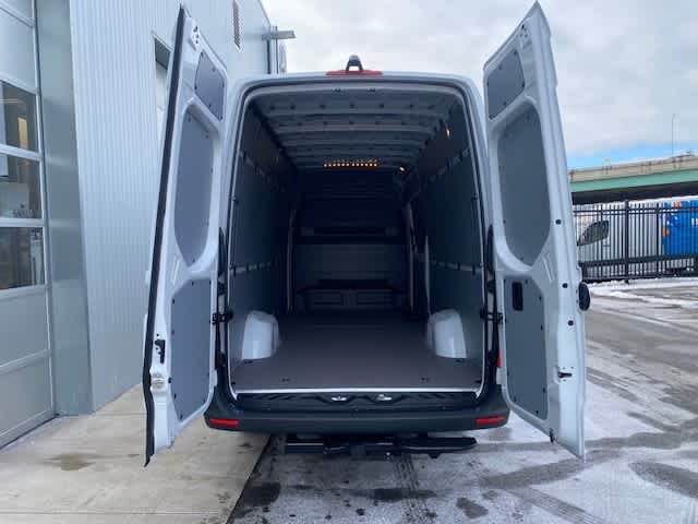 new 2025 Mercedes-Benz Sprinter car