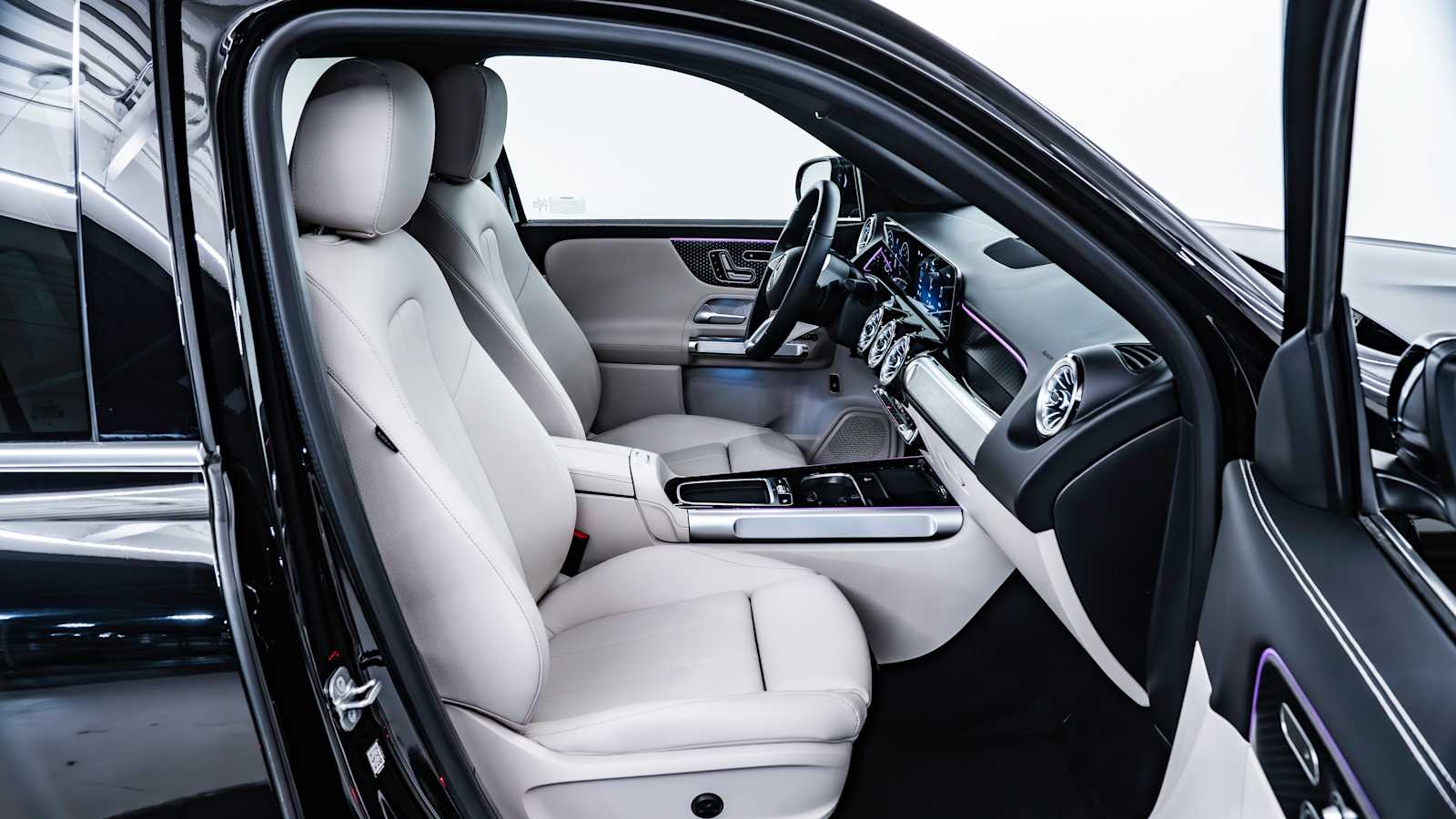 used 2025 Mercedes-Benz GLB 250 car, priced at $45,768