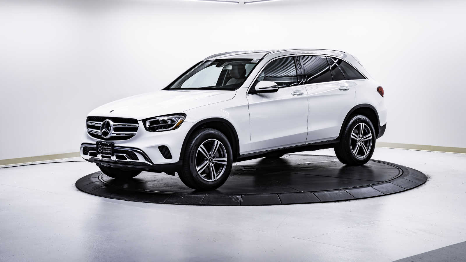 used 2020 Mercedes-Benz GLC 300 car, priced at $26,998