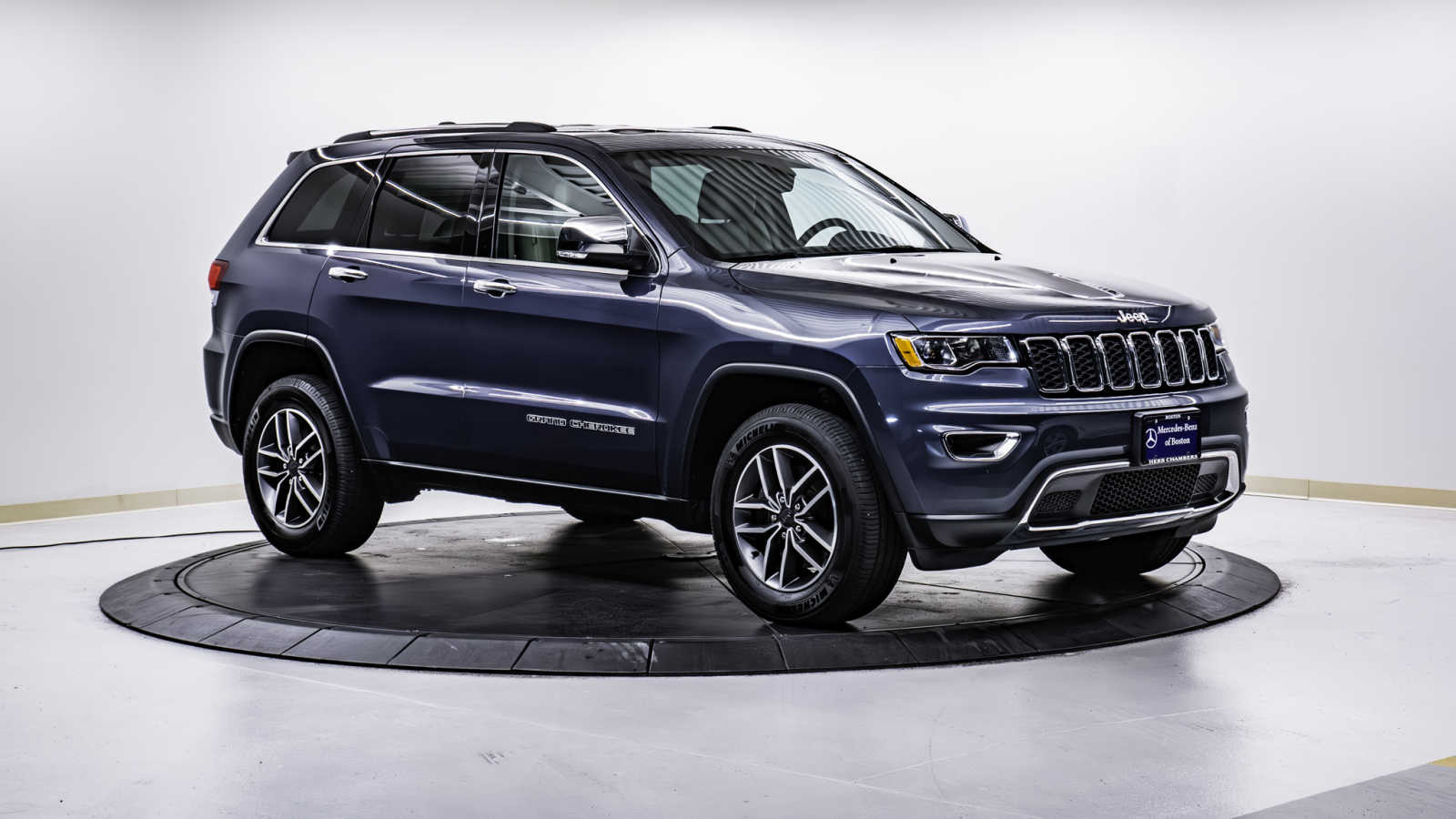 used 2021 Jeep Grand Cherokee car, priced at $27,498