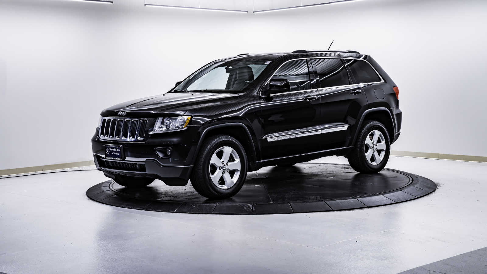 used 2012 Jeep Grand Cherokee car, priced at $8,998