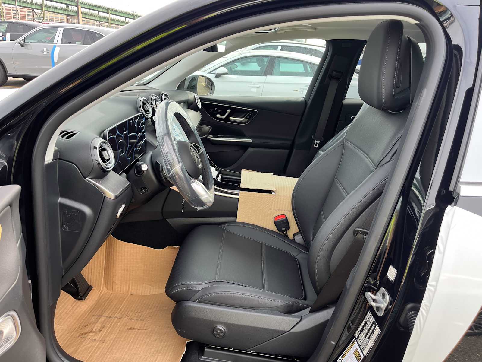 new 2025 Mercedes-Benz GLC 350e Plug-In Hybrid car