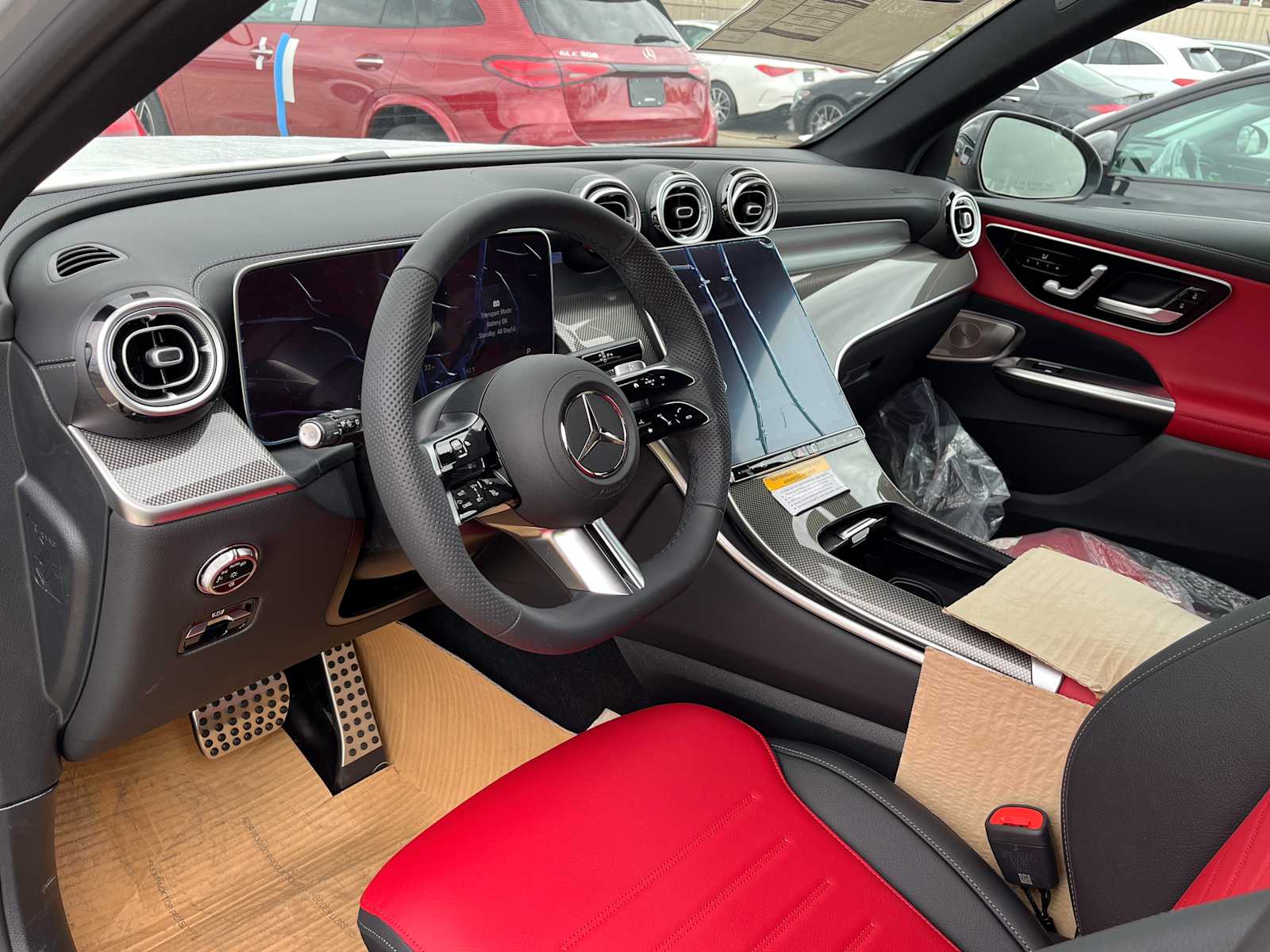 new 2025 Mercedes-Benz GLC 300 car
