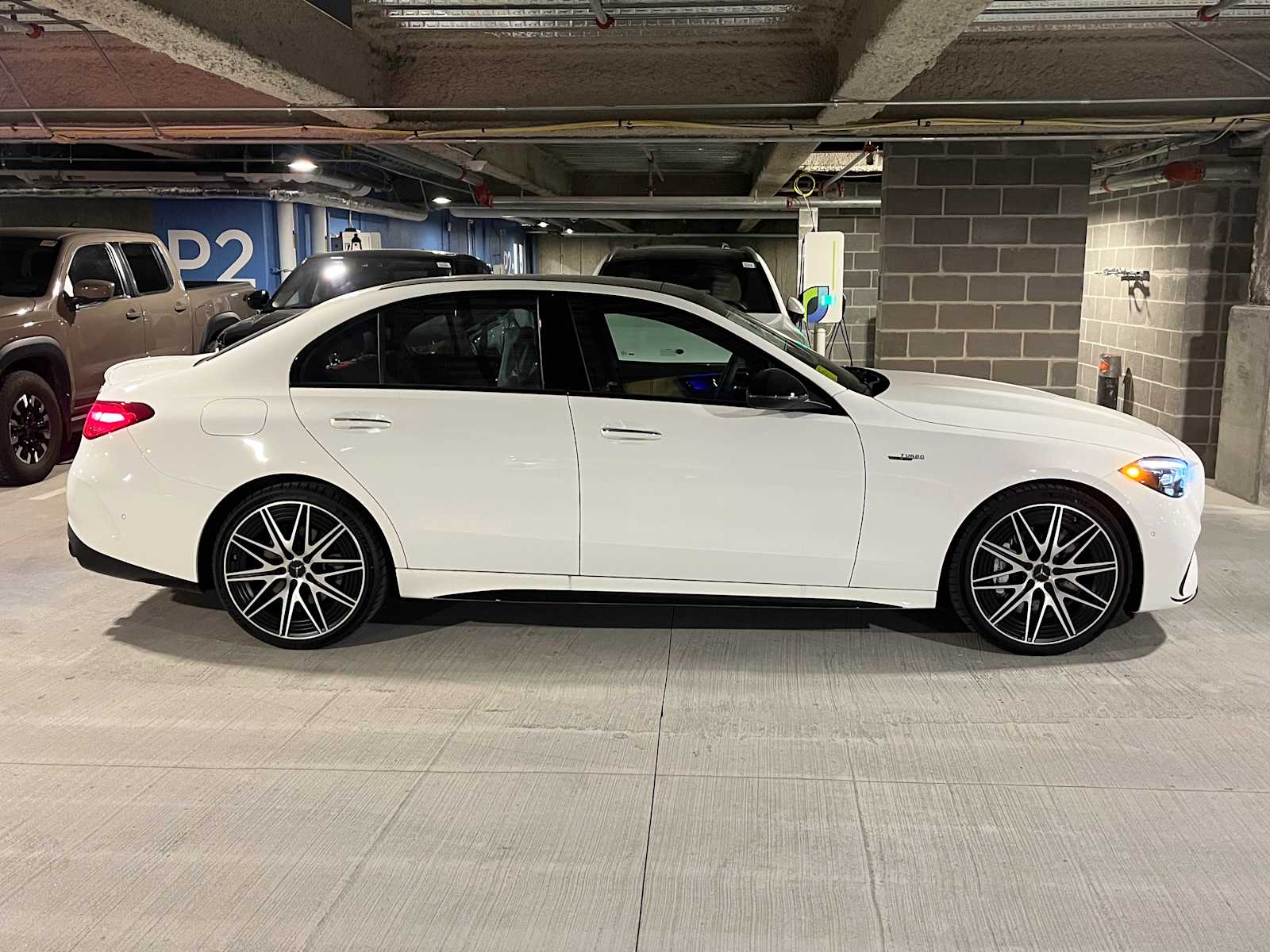 new 2024 Mercedes-Benz AMG C 43 car