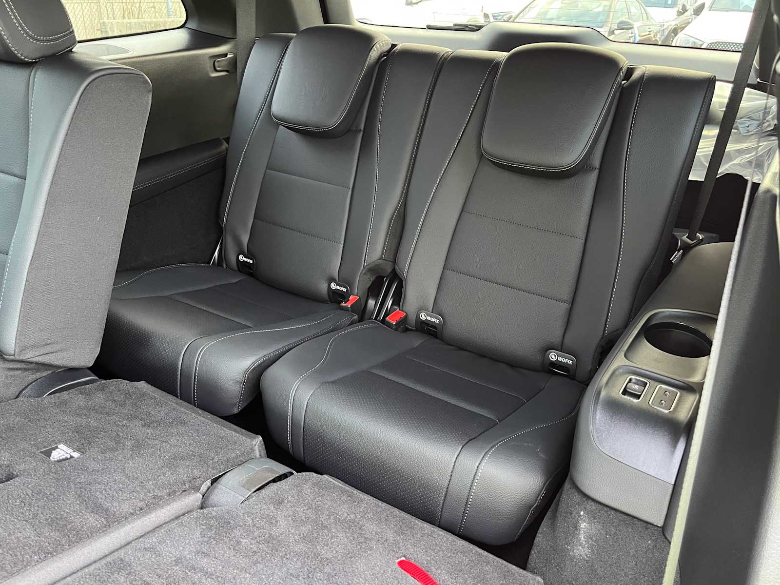 new 2025 Mercedes-Benz GLS 450 car