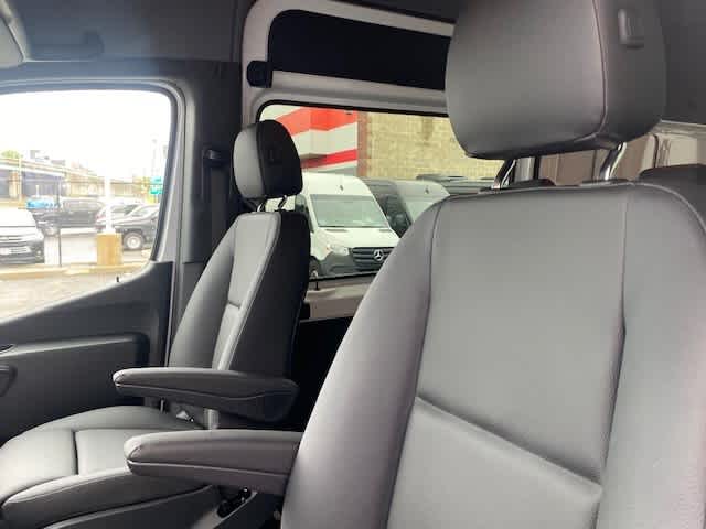 new 2025 Mercedes-Benz Sprinter car