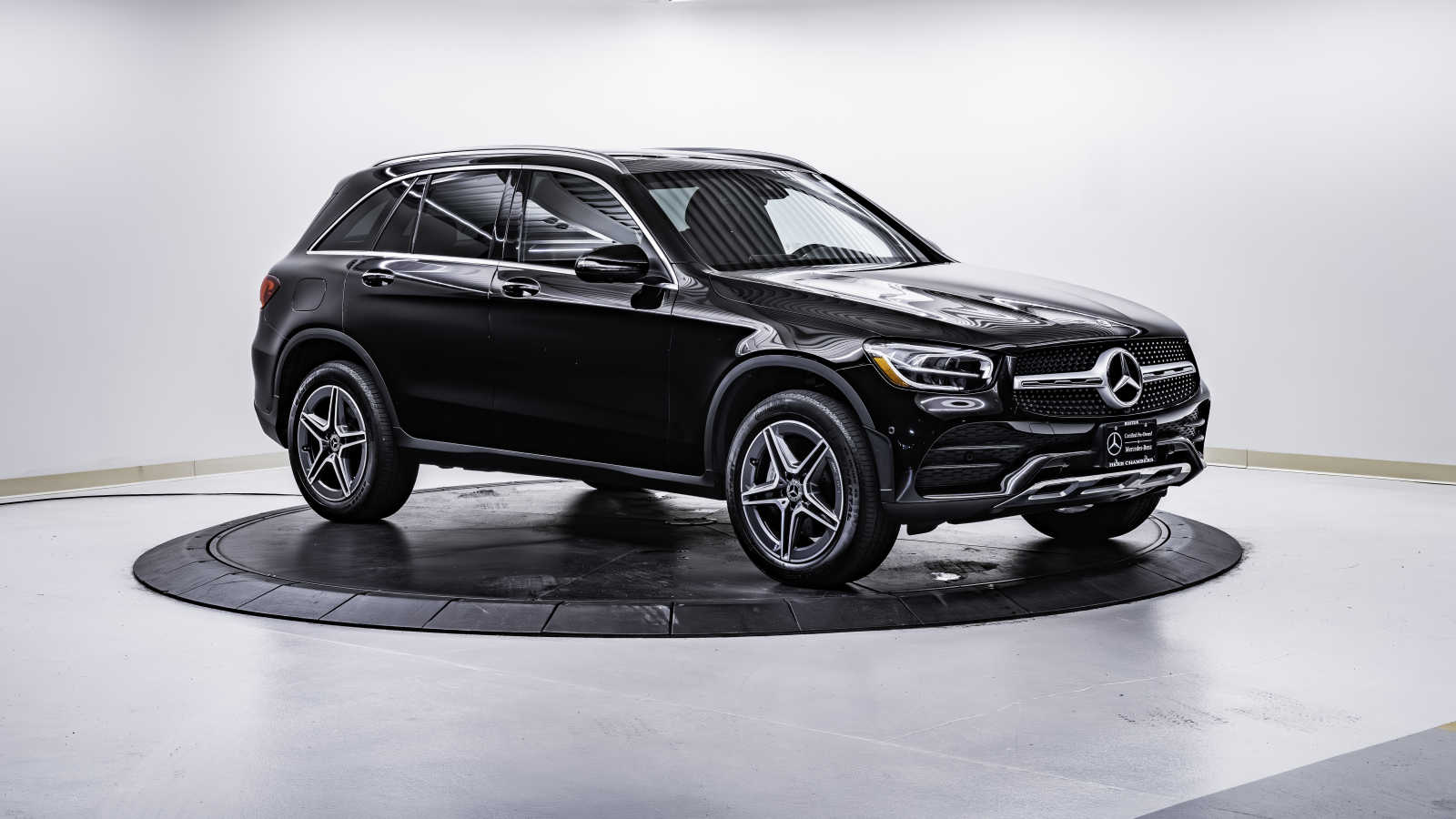 used 2022 Mercedes-Benz GLC 300 car, priced at $38,998