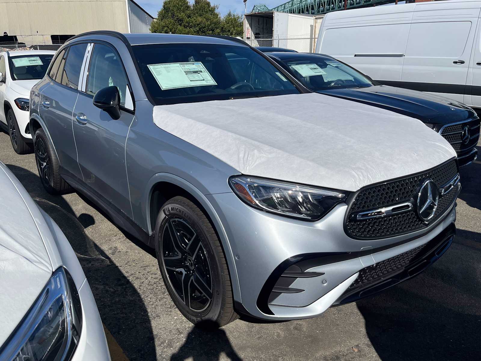 new 2025 Mercedes-Benz GLC 300 car