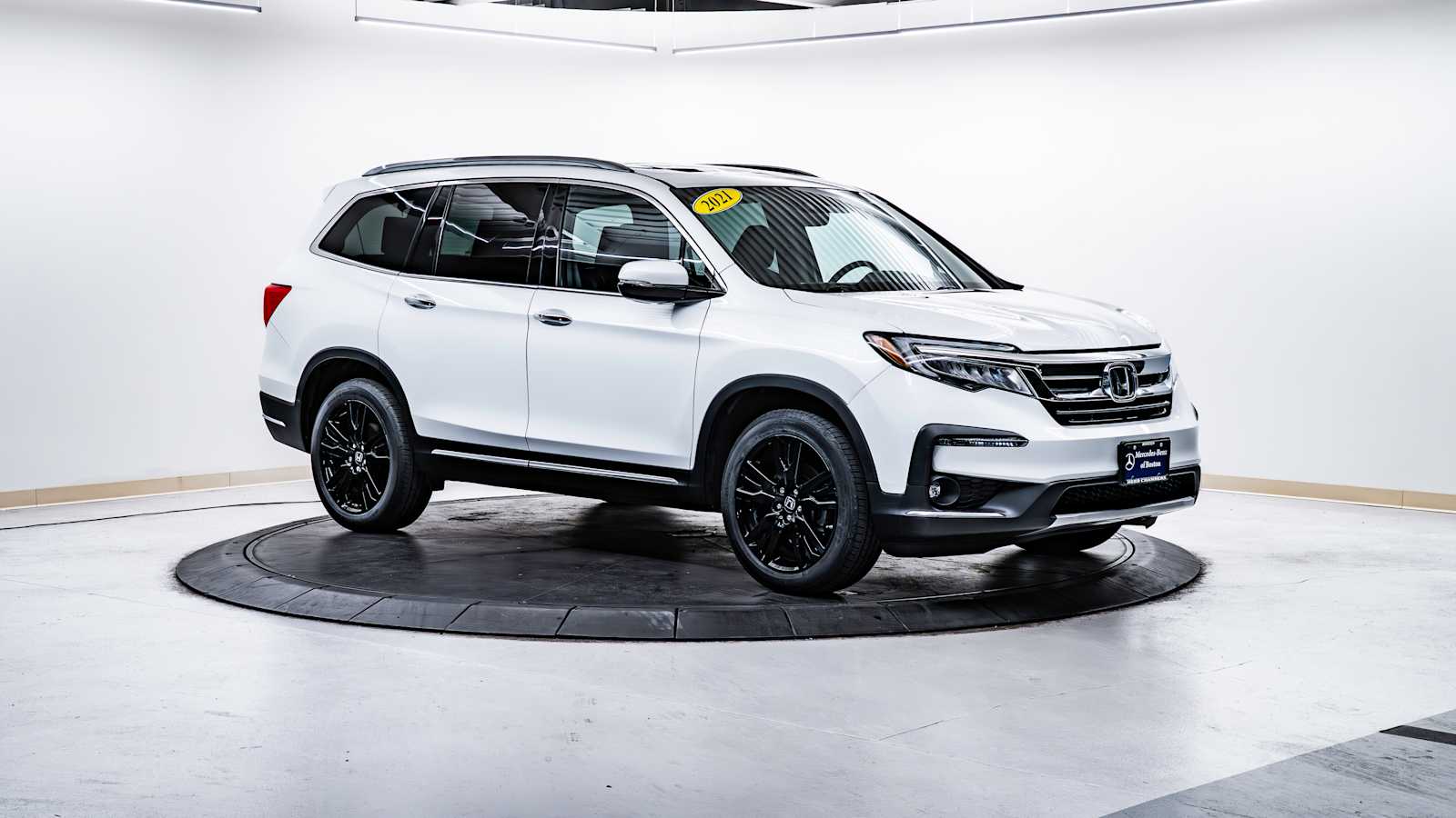 used 2021 Honda Pilot car, priced at $29,998