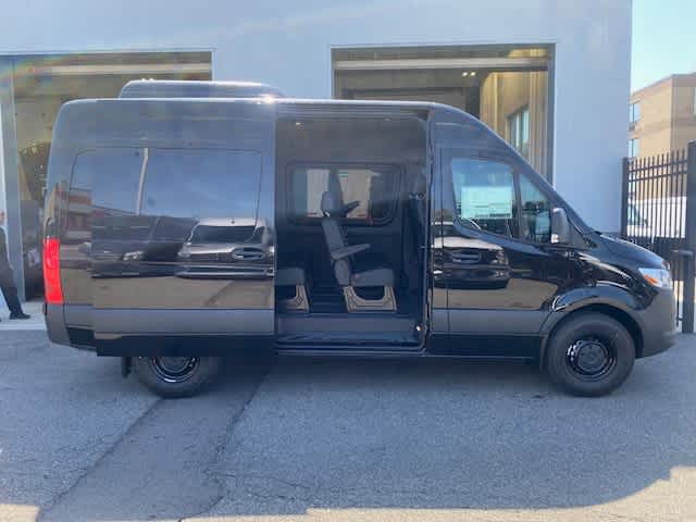 new 2025 Mercedes-Benz Sprinter car