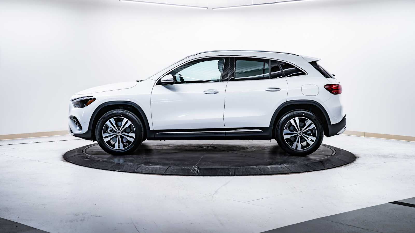 used 2025 Mercedes-Benz GLA 250 car, priced at $45,898