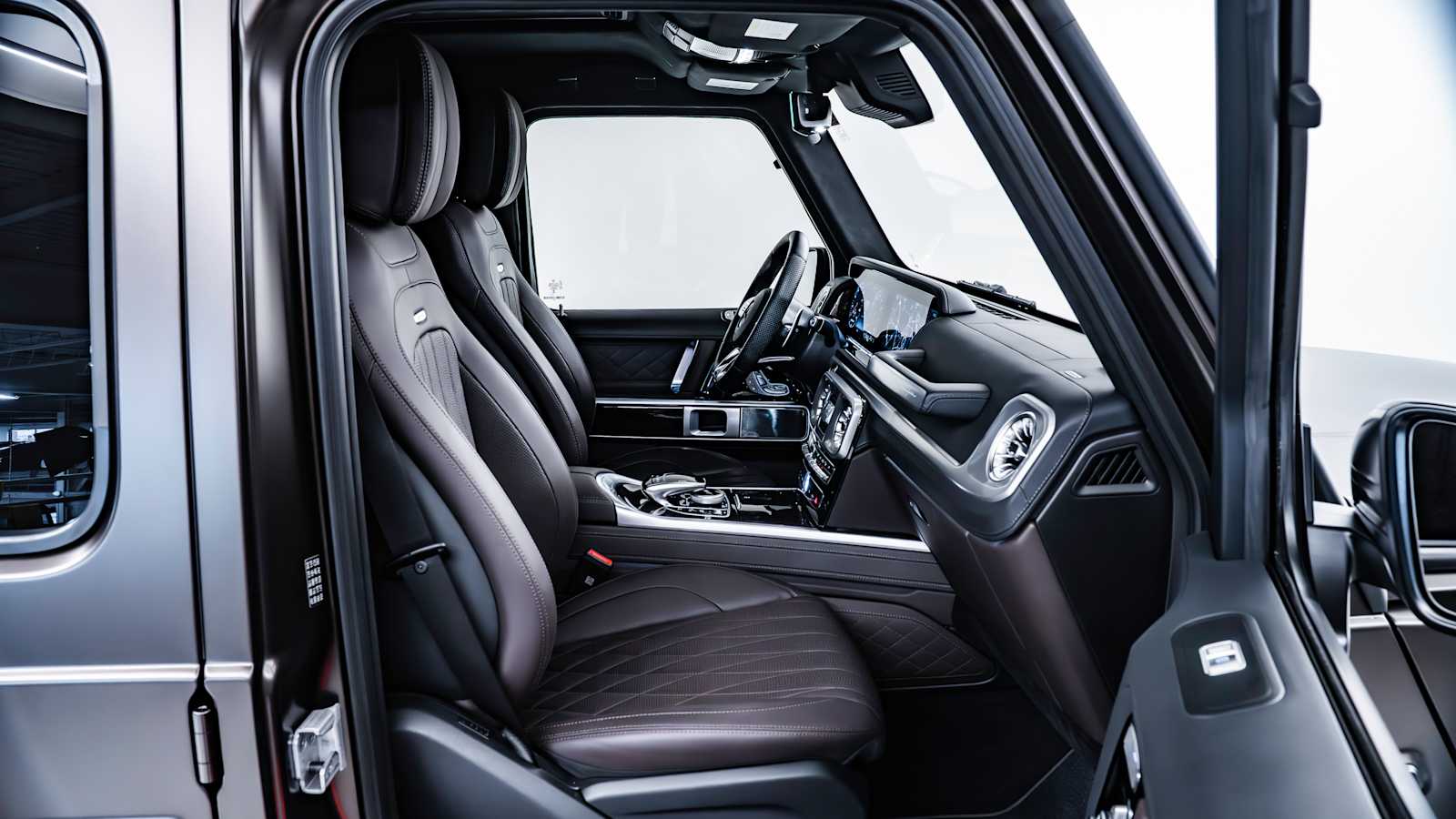 used 2024 Mercedes-Benz AMG G 63 car, priced at $197,998